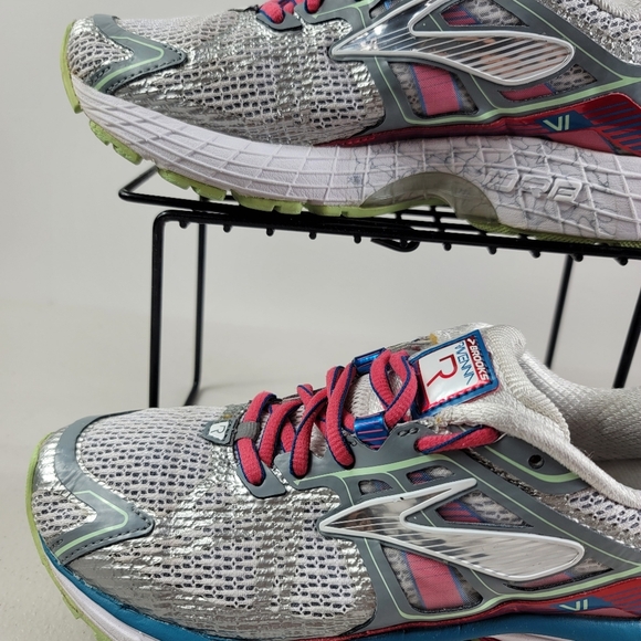 Brooks Ravenna 6 Womens Running Shoes
Size 6.5
E - Picture 5 of 12